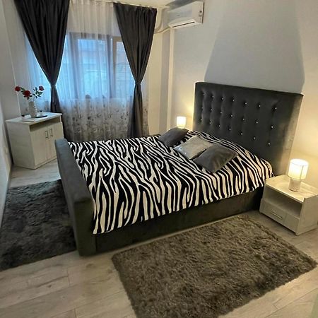 Apartament Nectaria Băile Herculane Exteriör bild
