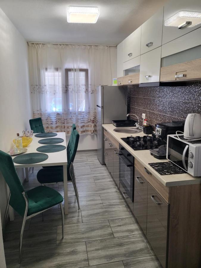 Apartament Nectaria Băile Herculane Exteriör bild