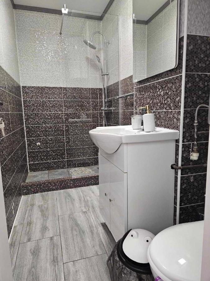 Apartament Nectaria Băile Herculane Exteriör bild